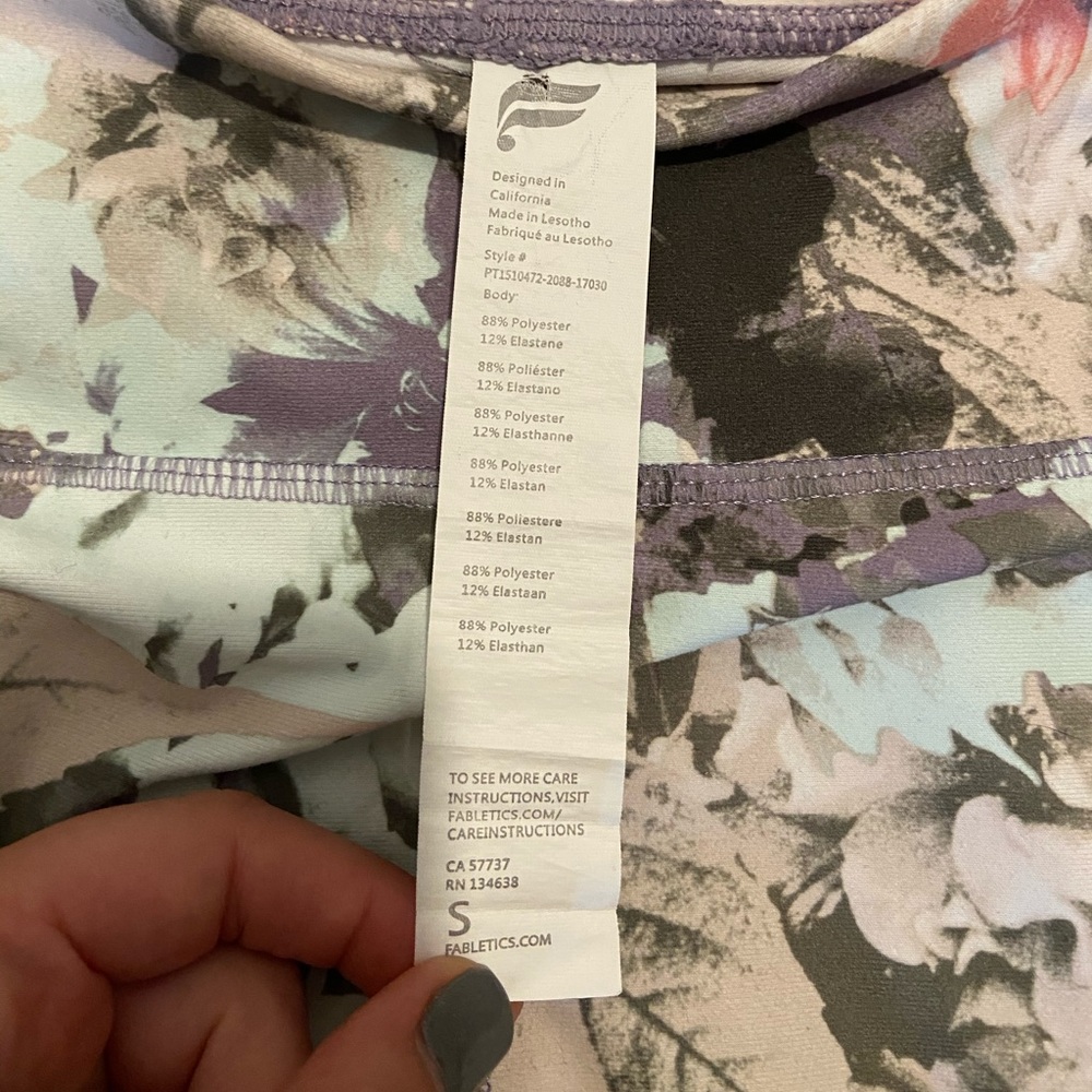 Fabletics leggings - Picture 3 of 3